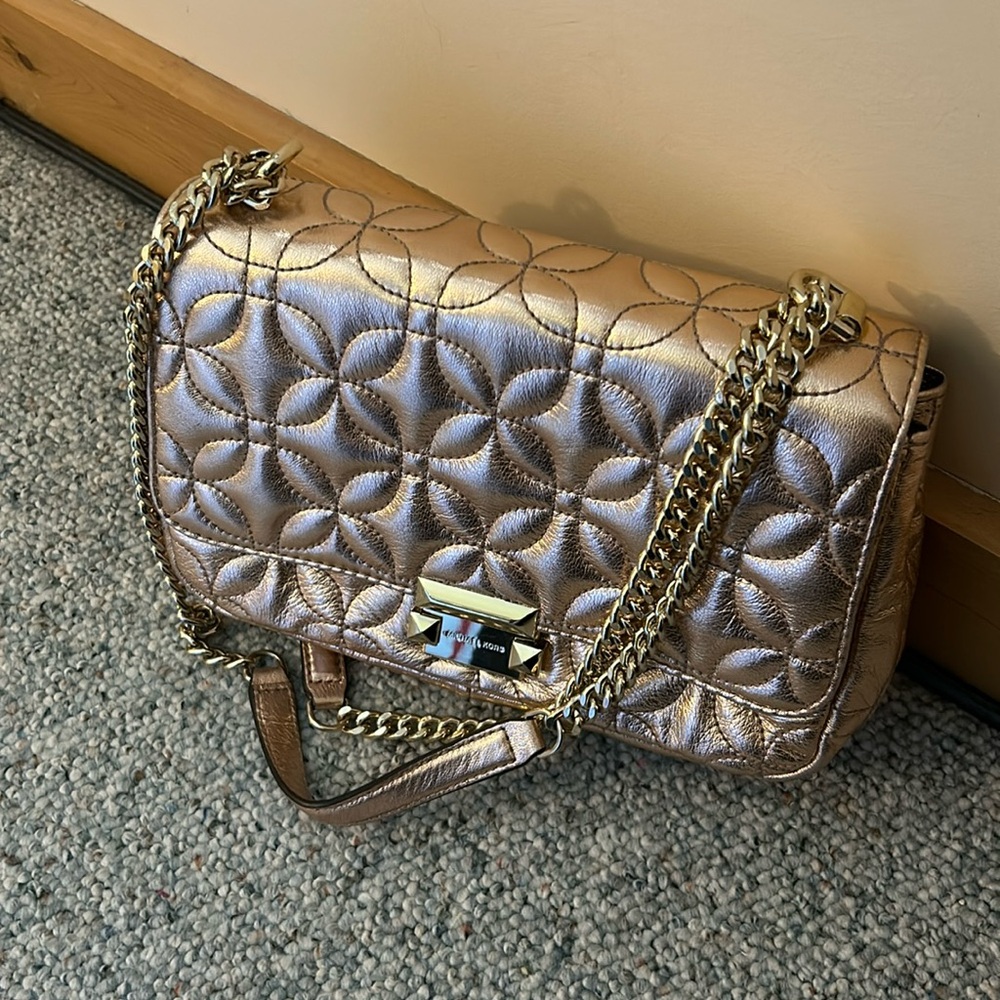 Michael Kors rose gold quilted  handbag- ⚡️⚡️⚡️Flash Sale⚡️⚡️⚡️great condition!